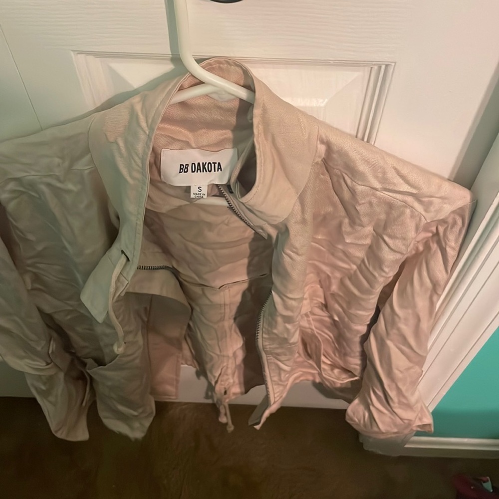 BB Dakota Woman’s Light Pink Jacket